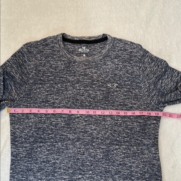 Hollister Blue and White Long Sleeve Tee Contemporary Design - Picture 5 of 9